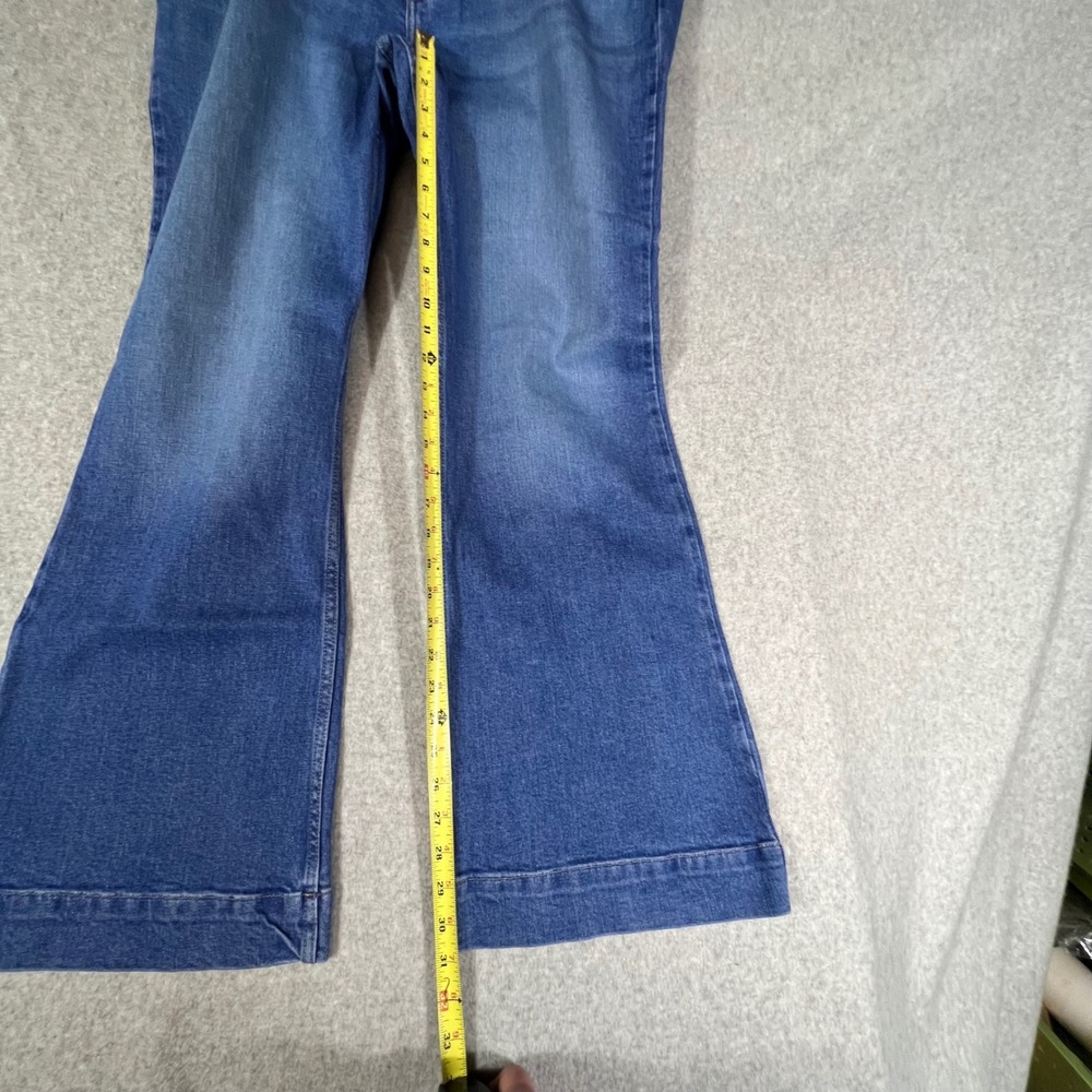 Wrangler Retro Indigo Wide Leg Jeans with Leather Patch - Picture 8 of 11